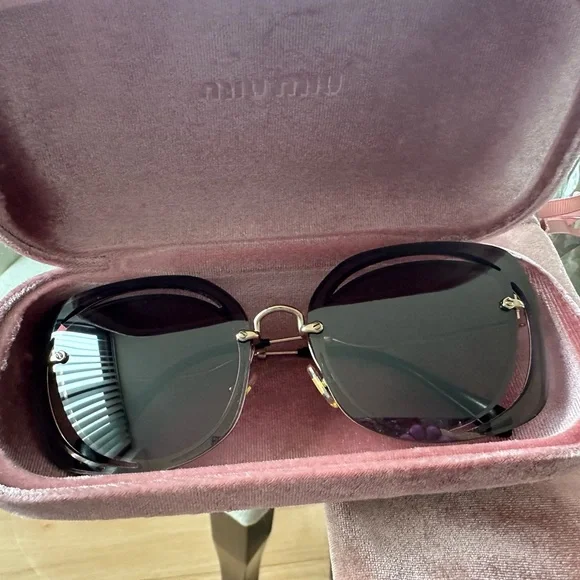 Miu Miu Black Sunglasses with Case & Dust Pouch Miu Miu Oval Sunglasses condition: A (good condition, with  main image 4